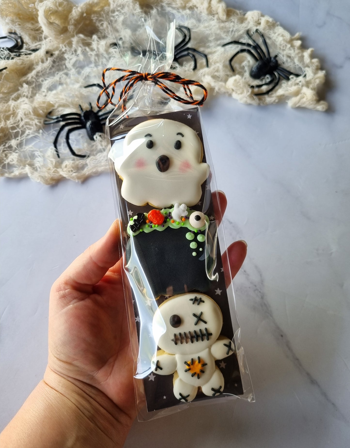 3 pack of mini Halloween cookies