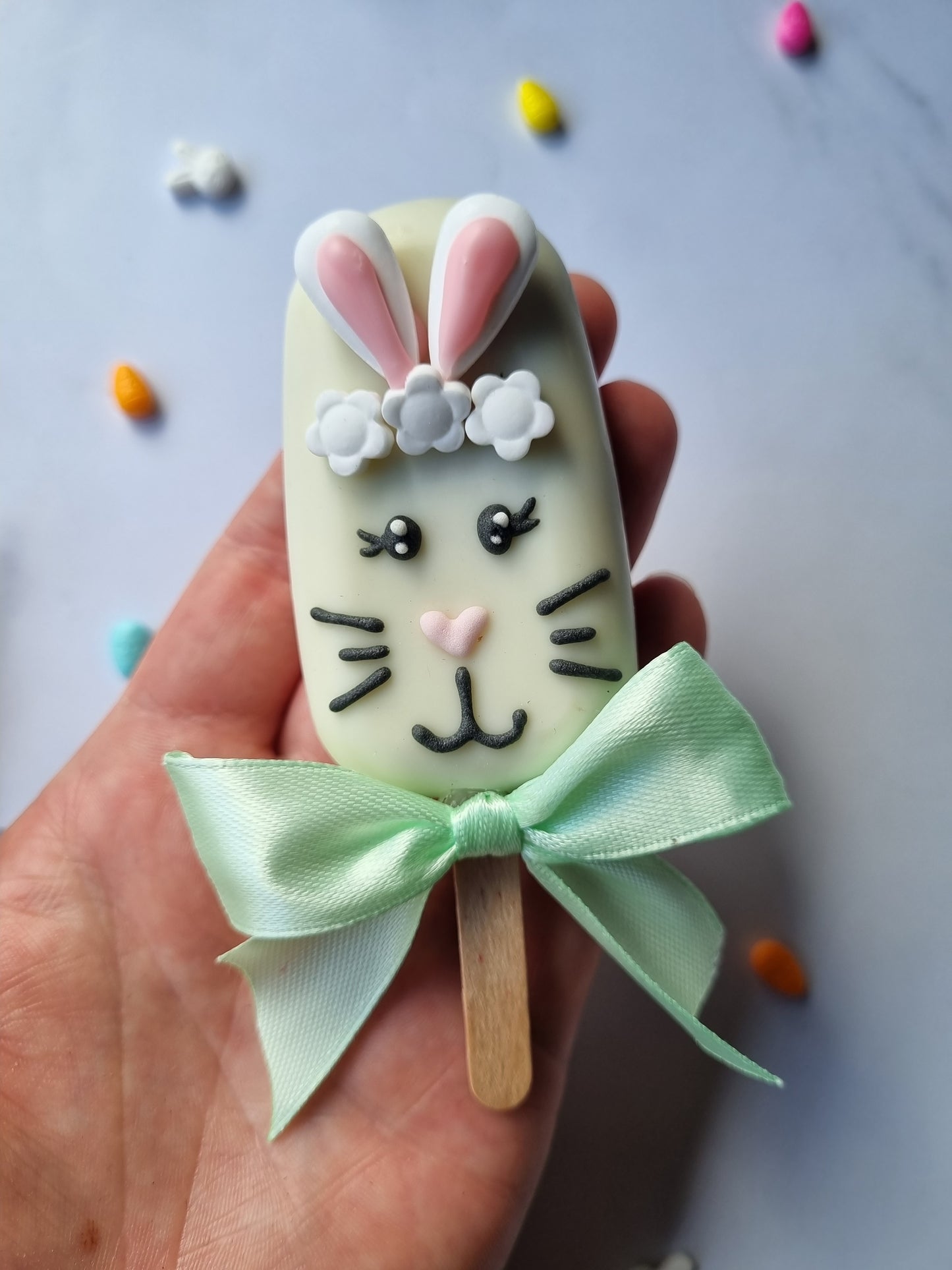 Easter cakesicles