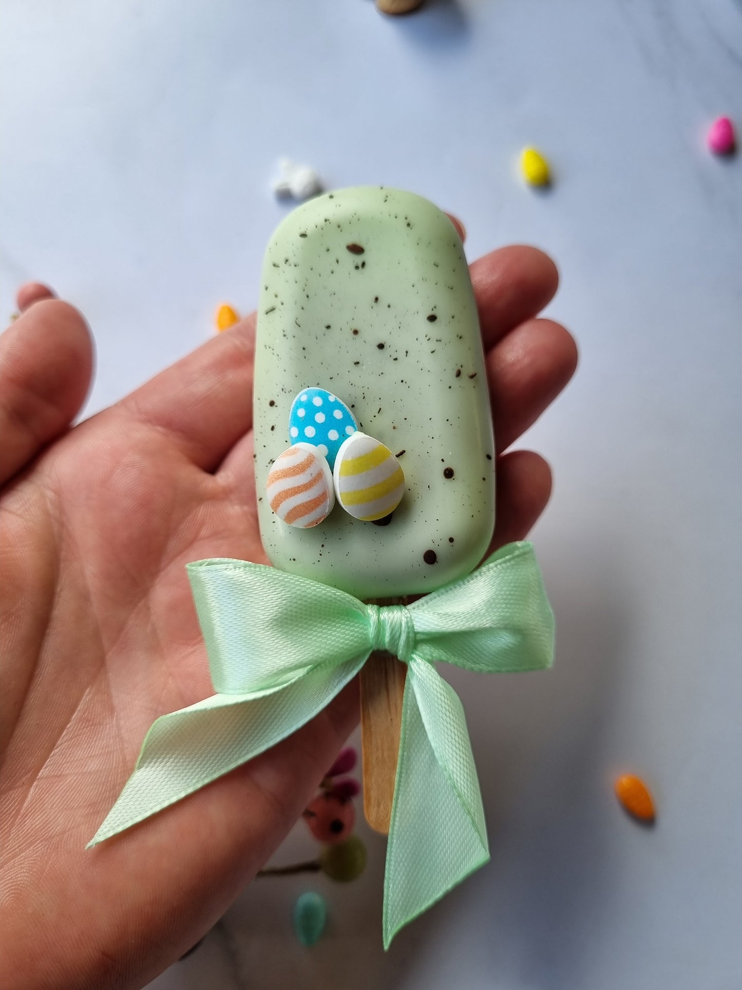 Easter cakesicles
