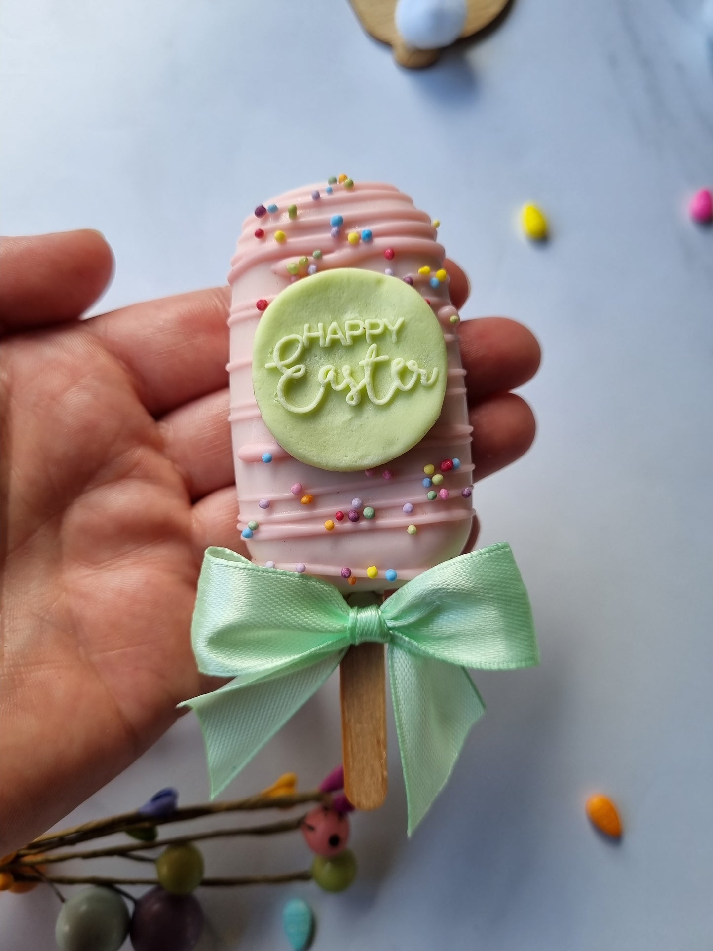 Easter cakesicles