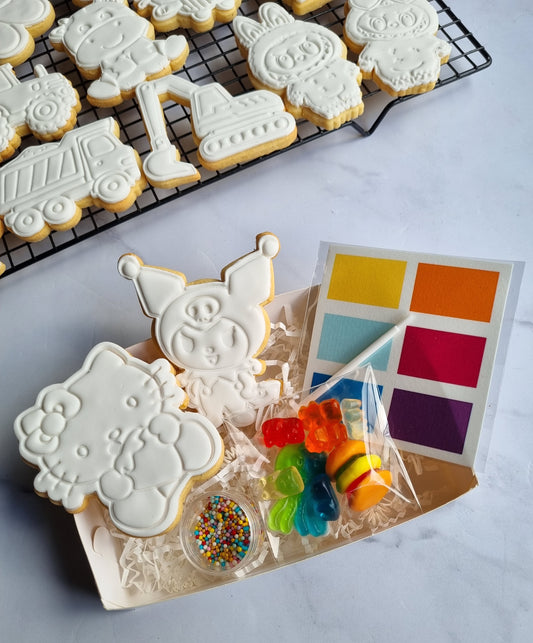 Hello kitty & Kuromi - Paint your own cookie kit