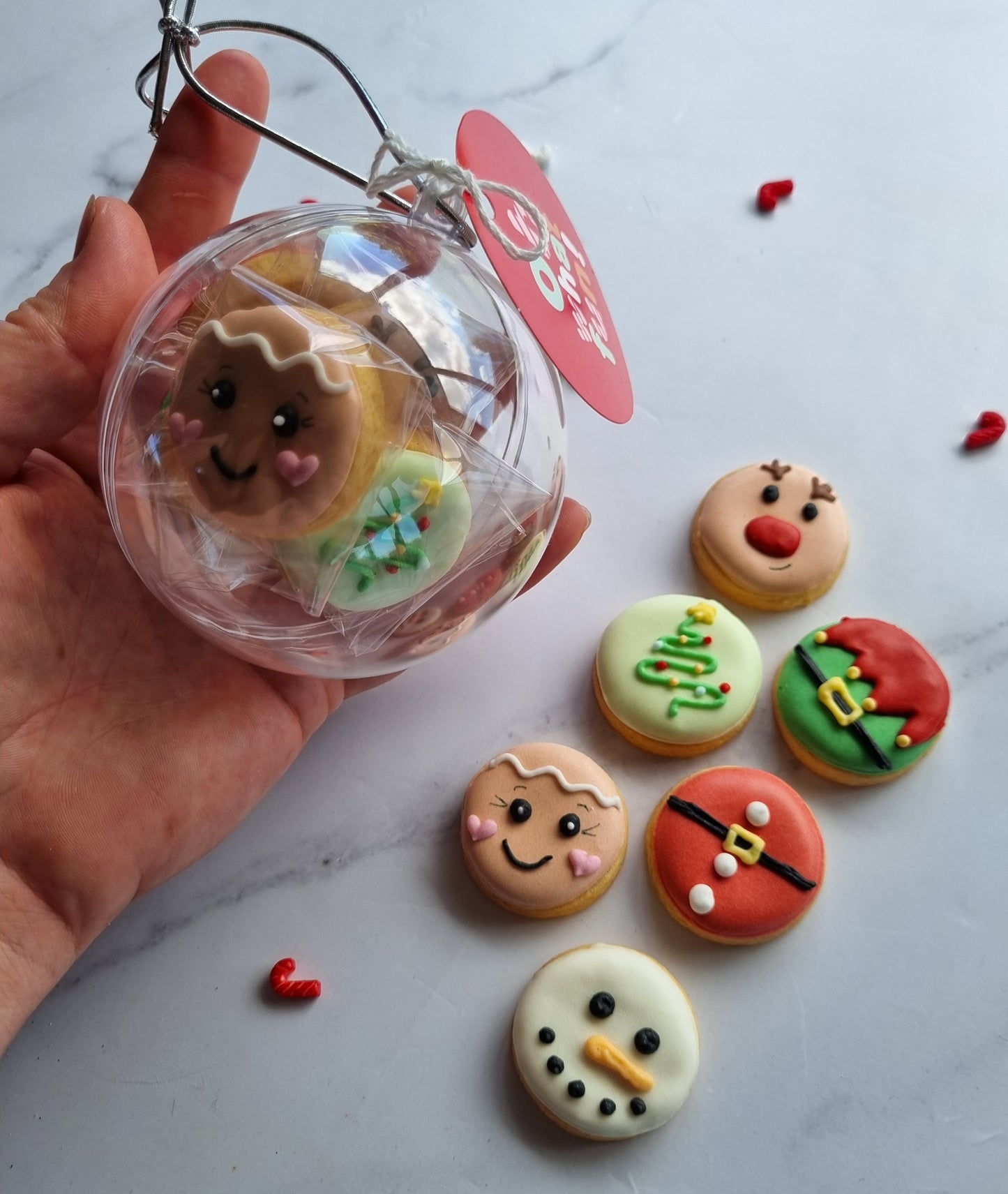Micro cookie bauble