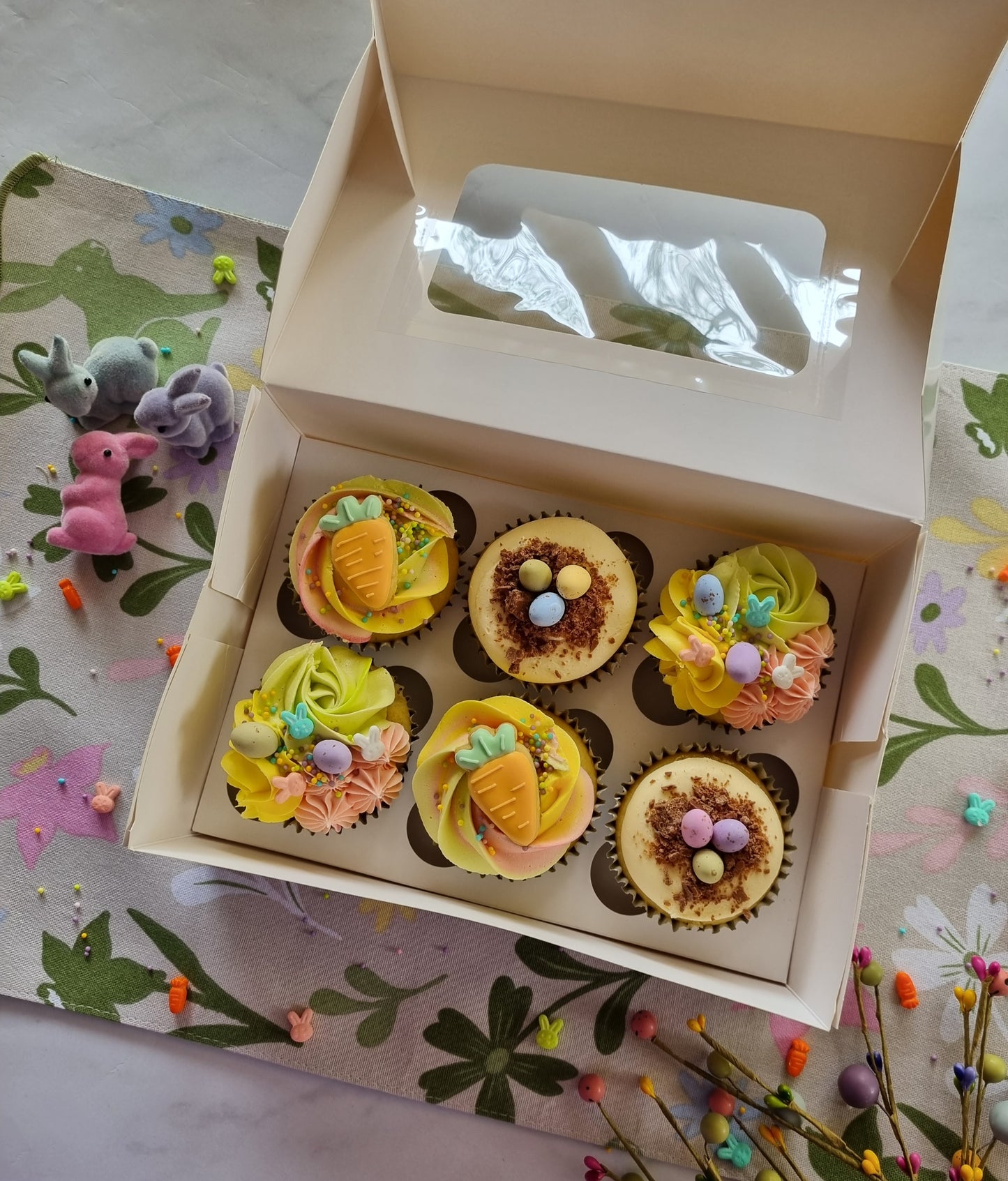 6 pack of cupcakes - Pick up only